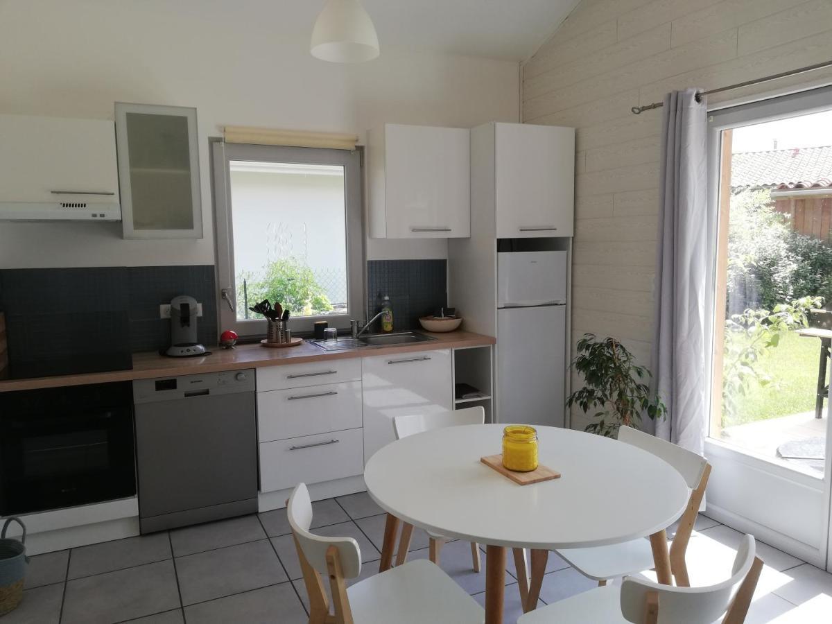 Appartement Proche Lac Et Plage Леон Экстерьер фото